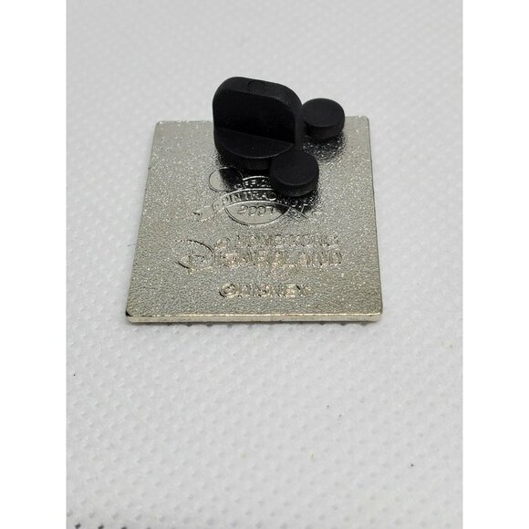 Authentic 2007 Hong Kong Disney Mickey Mouse Thumbs Up Enamel Pin – Vintage - Picture 3 of 12